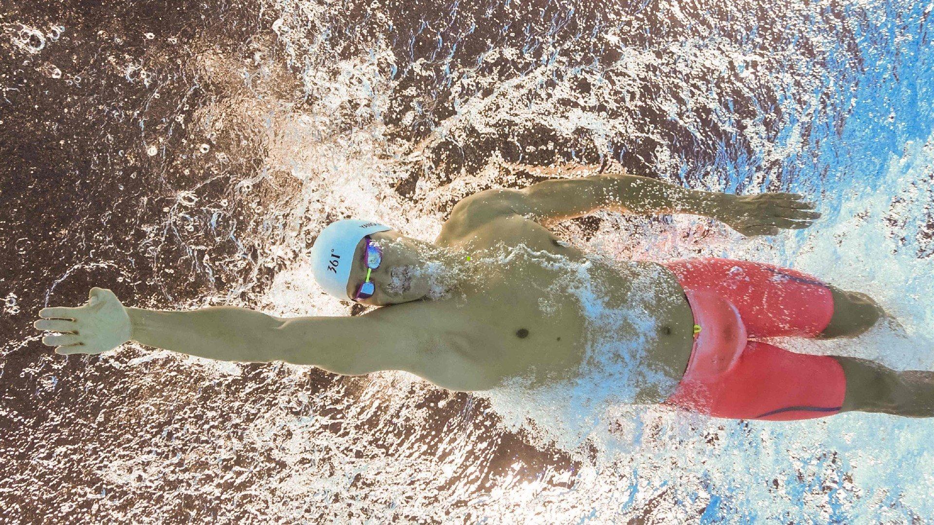 U18国青首秀震撼足坛，七球横扫东道主展现青春风暴